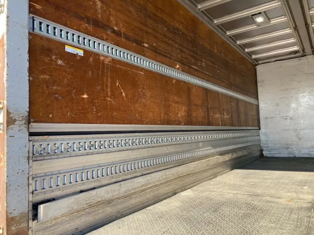 いすゞ フォワード PDG-FRR34T2(2WD)の写真16