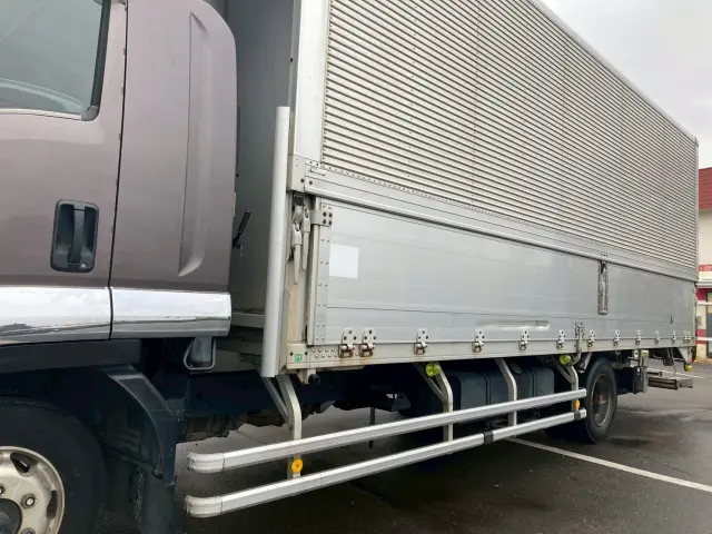 いすゞ フォワード PDG-FRR34T2(2WD)の写真27