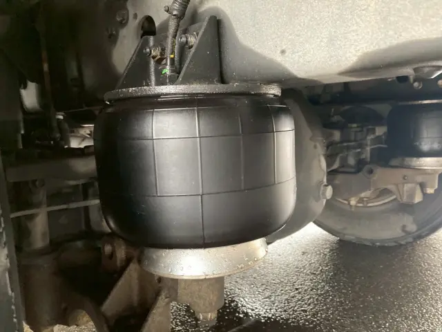 いすゞ フォワード PDG-FRR34T2(2WD)の写真32