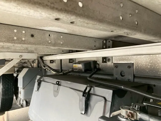 いすゞ フォワード PDG-FRR34T2(2WD)の写真34