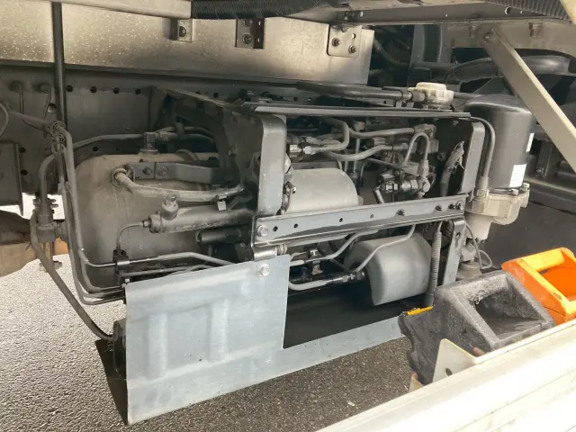 いすゞ フォワード PDG-FRR34T2(2WD)の写真35