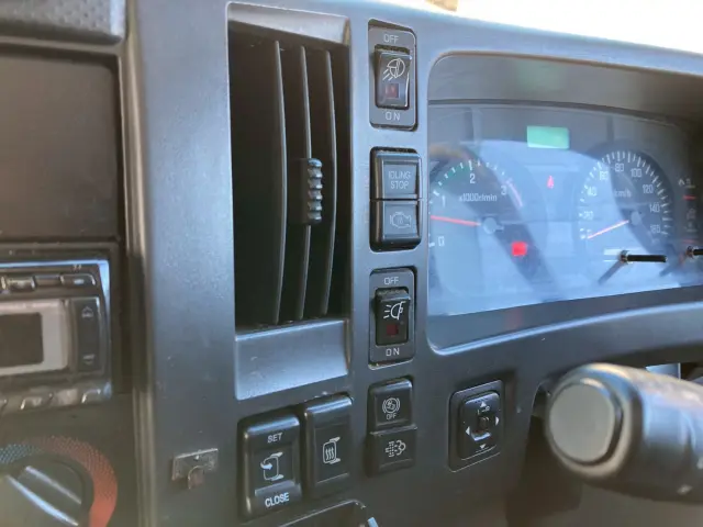 いすゞ フォワード PDG-FRR34T2(2WD)の写真43