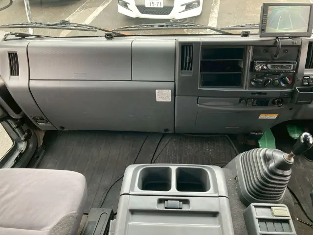 いすゞ フォワード PDG-FRR34T2(2WD)の写真47