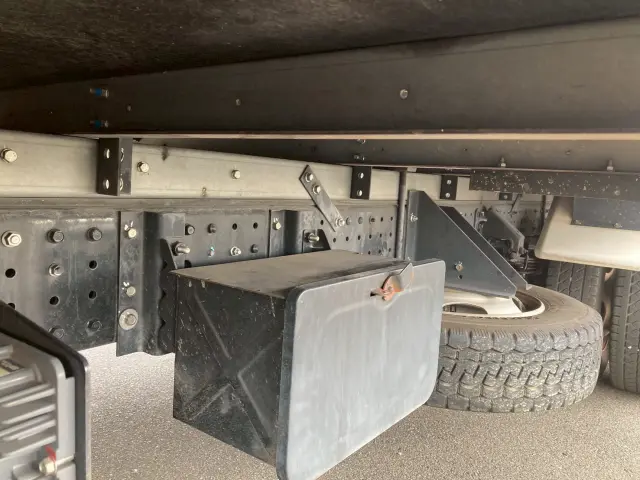 三菱 キャンター TPG-FEB50(2WD)の写真25