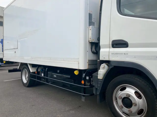 三菱 キャンター TPG-FEB50(2WD)の写真31
