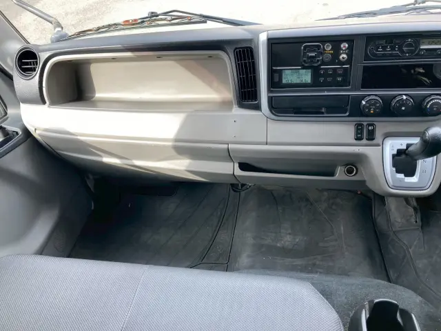 三菱 キャンター TPG-FEB50(2WD)の写真47