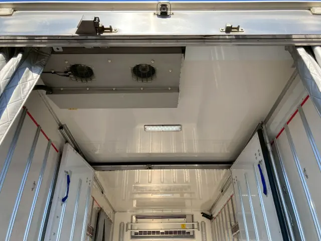 いすゞ エルフ 2RG-NPR88AN(2WD)の写真14