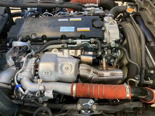 いすゞ エルフ 2RG-NPR88AN(2WD)の写真26