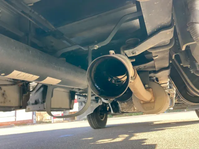 いすゞ エルフ 2RG-NPR88AN(2WD)の写真33