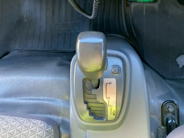 いすゞ エルフ 2RG-NPR88AN(2WD)の写真37