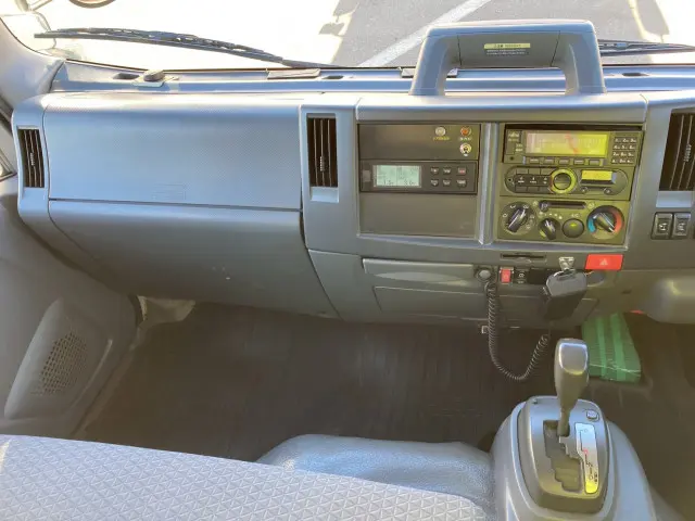 いすゞ エルフ 2RG-NPR88AN(2WD)の写真41