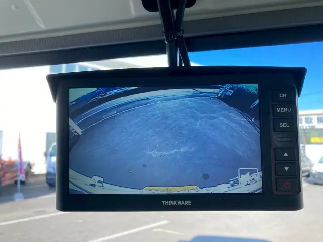 いすゞ エルフ 2RG-NPR88AN(2WD)の写真45