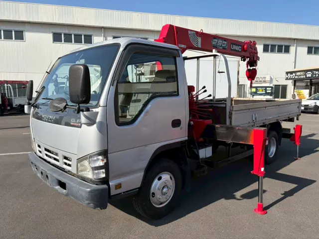 いすゞ エルフ PB-NPR81AR(2WD)の写真2