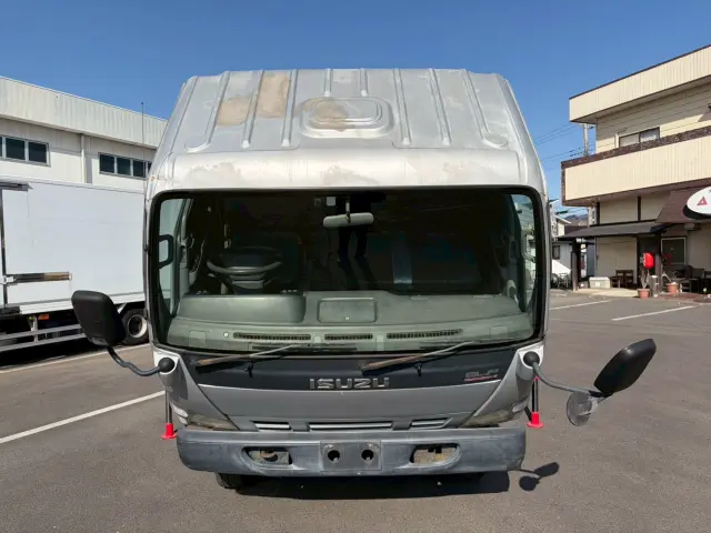 いすゞ エルフ PB-NPR81AR(2WD)の写真5