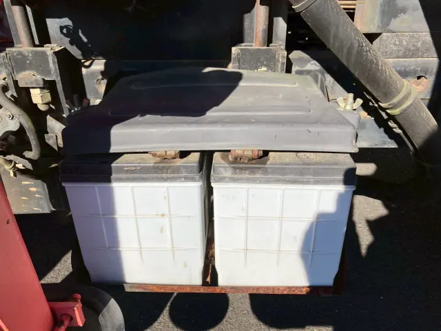 いすゞ エルフ PB-NPR81AR(2WD)の写真20