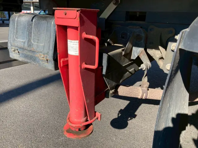 いすゞ エルフ PB-NPR81AR(2WD)の写真28