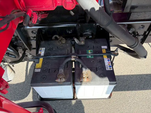 いすゞ エルフ PB-NPR81AR(2WD)の写真28