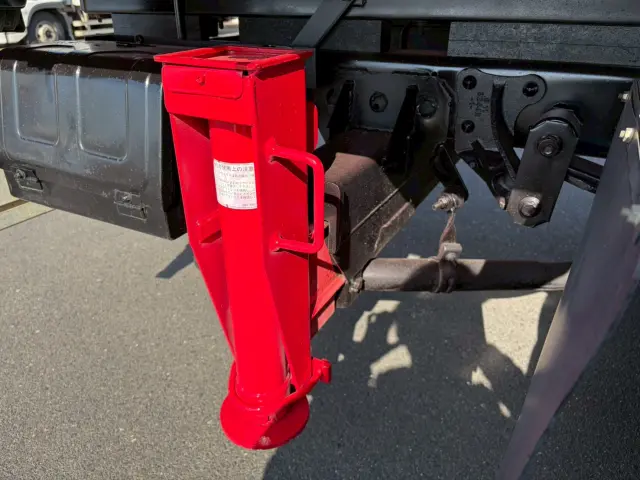 いすゞ エルフ PB-NPR81AR(2WD)の写真36