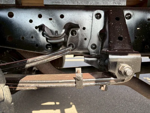 いすゞ エルフ PB-NPR81AR(2WD)の写真38