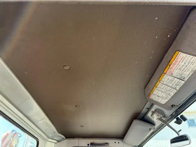 いすゞ エルフ PB-NPR81AR(2WD)の写真44