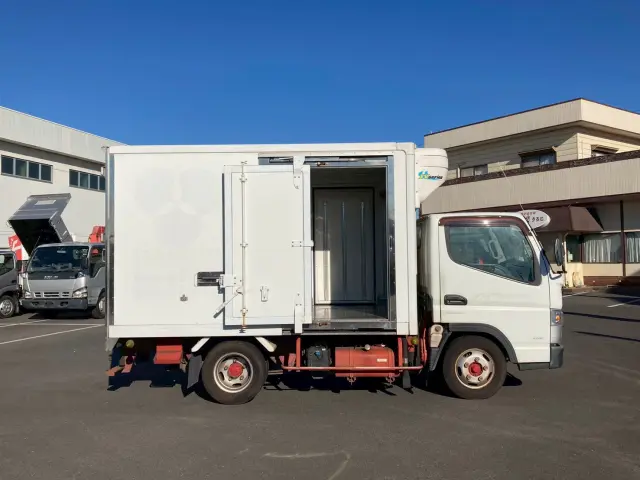 三菱 キャンター TPG-FEA20(2WD)の写真11