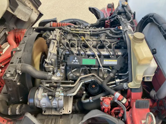 三菱 キャンター TPG-FEA20(2WD)の写真33