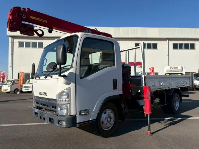 いすゞ エルフ TKG-NMR85AN(2WD)の写真3