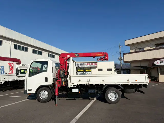 いすゞ エルフ TKG-NMR85AN(2WD)の写真9