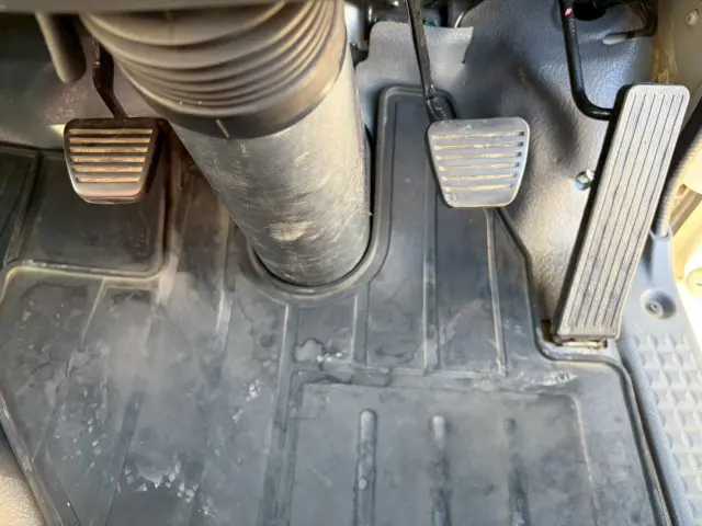 いすゞ エルフ TKG-NMR85AN(2WD)の写真44