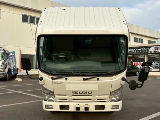 いすゞ エルフ TDG-NMR85AN(2WD)の写真4
