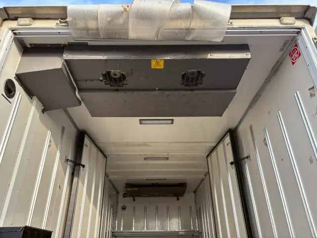 いすゞ エルフ TDG-NMR85AN(2WD)の写真10