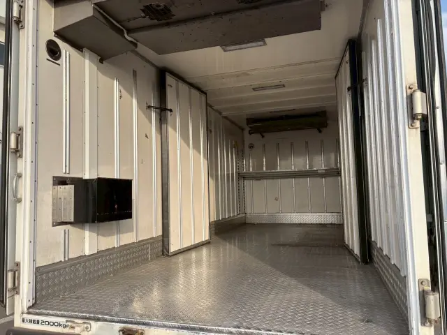 いすゞ エルフ TDG-NMR85AN(2WD)の写真11