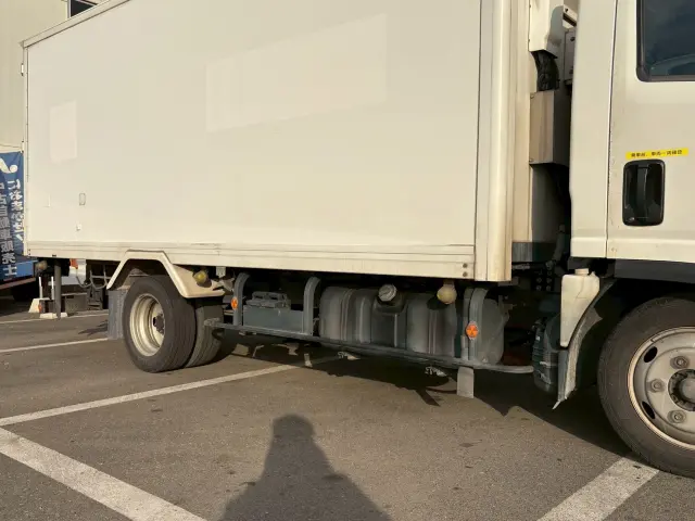 いすゞ エルフ TDG-NMR85AN(2WD)の写真21