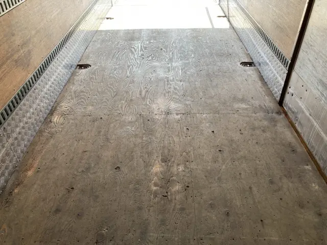 日野 レンジャー ADG-FD7JLWA(2WD)の写真15