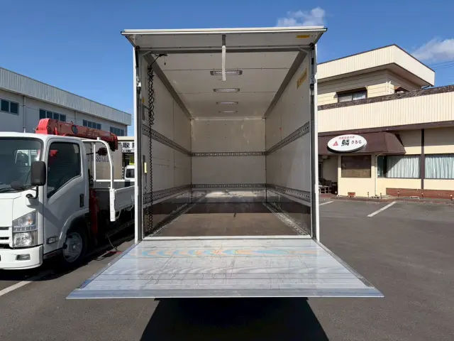 いすゞ エルフ TRG-NMR85N(2WD)の写真17