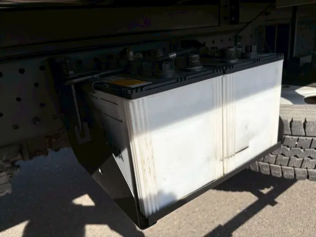 いすゞ エルフ TRG-NMR85N(2WD)の写真22