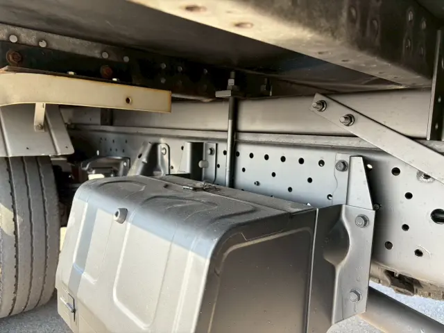 いすゞ エルフ TRG-NMR85N(2WD)の写真28