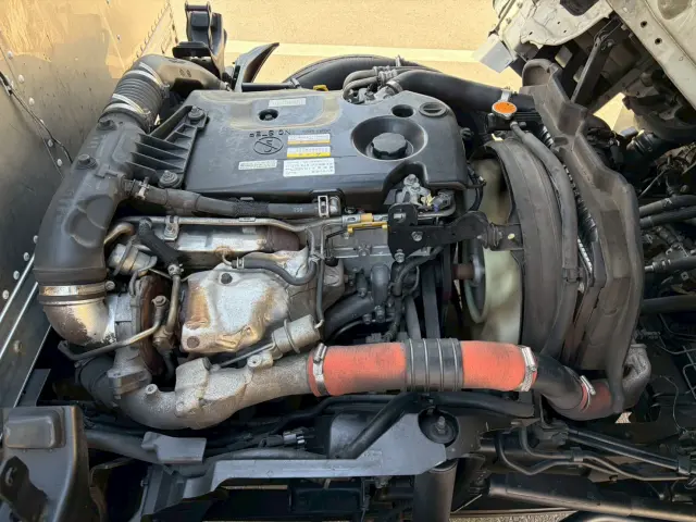 いすゞ エルフ TRG-NMR85N(2WD)の写真34