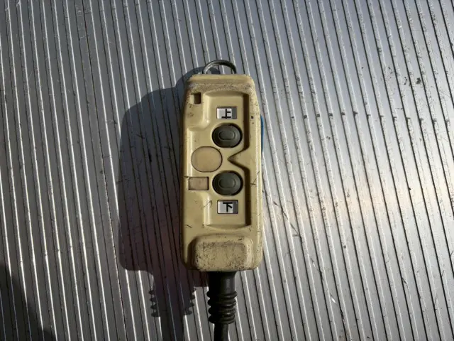 いすゞ エルフ TRG-NMR85N(2WD)の写真48