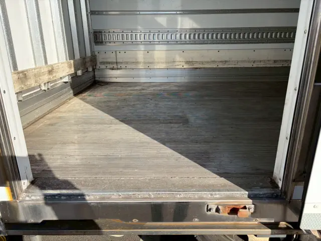 日野 レンジャー TKG-FC9JKAG(2WD)の写真9