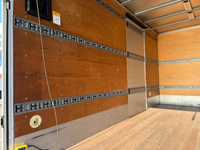 三菱 キャンター TKG-FEB50(2WD)の写真18