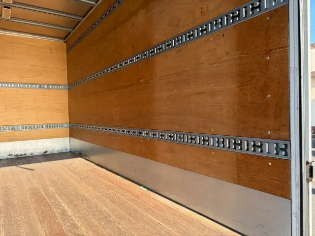 三菱 キャンター TKG-FEB50(2WD)の写真19