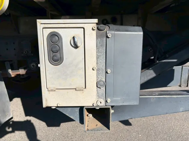 三菱 キャンター TKG-FEB50(2WD)の写真26