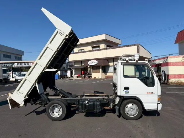 いすゞ エルフ KR-NKR81ED(2WD)の写真11