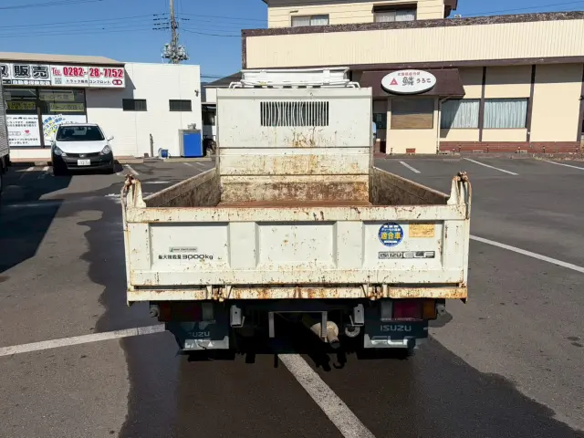 いすゞ エルフ KR-NKR81ED(2WD)の写真12