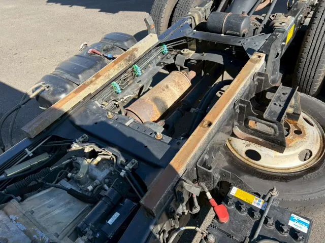 いすゞ エルフ KR-NKR81ED(2WD)の写真18