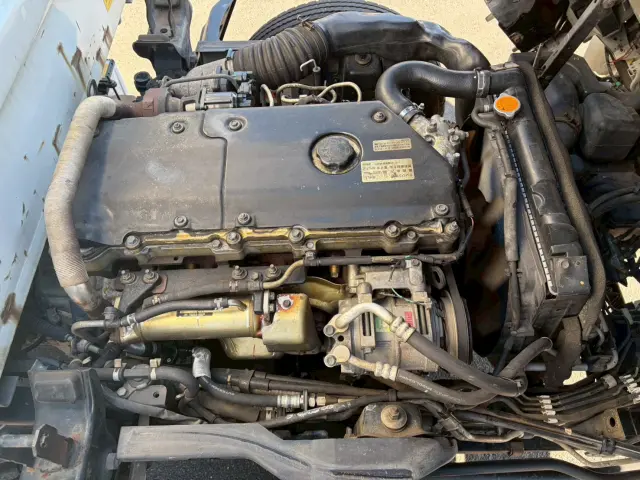 いすゞ エルフ KR-NKR81ED(2WD)の写真28