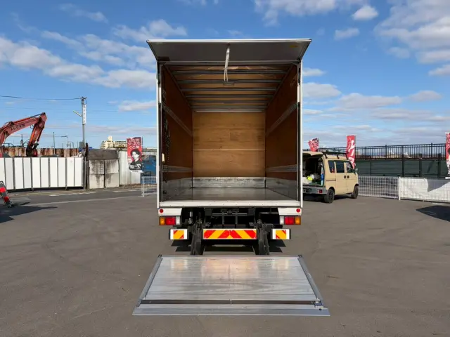 いすゞ エルフ 2RG-NPR88AN(2WD)の写真13