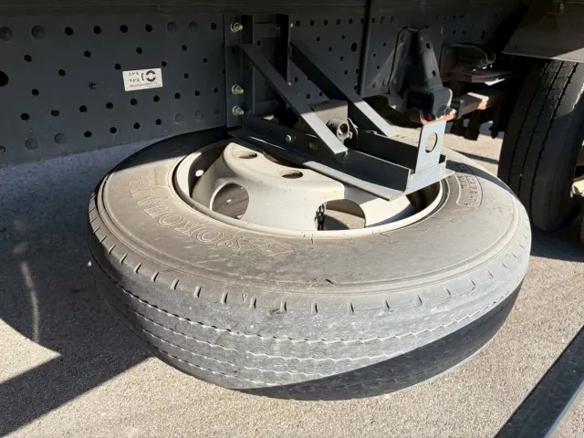 いすゞ エルフ 2RG-NPR88AN(2WD)の写真26