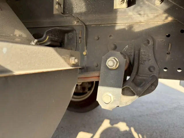 いすゞ エルフ 2RG-NPR88AN(2WD)の写真28